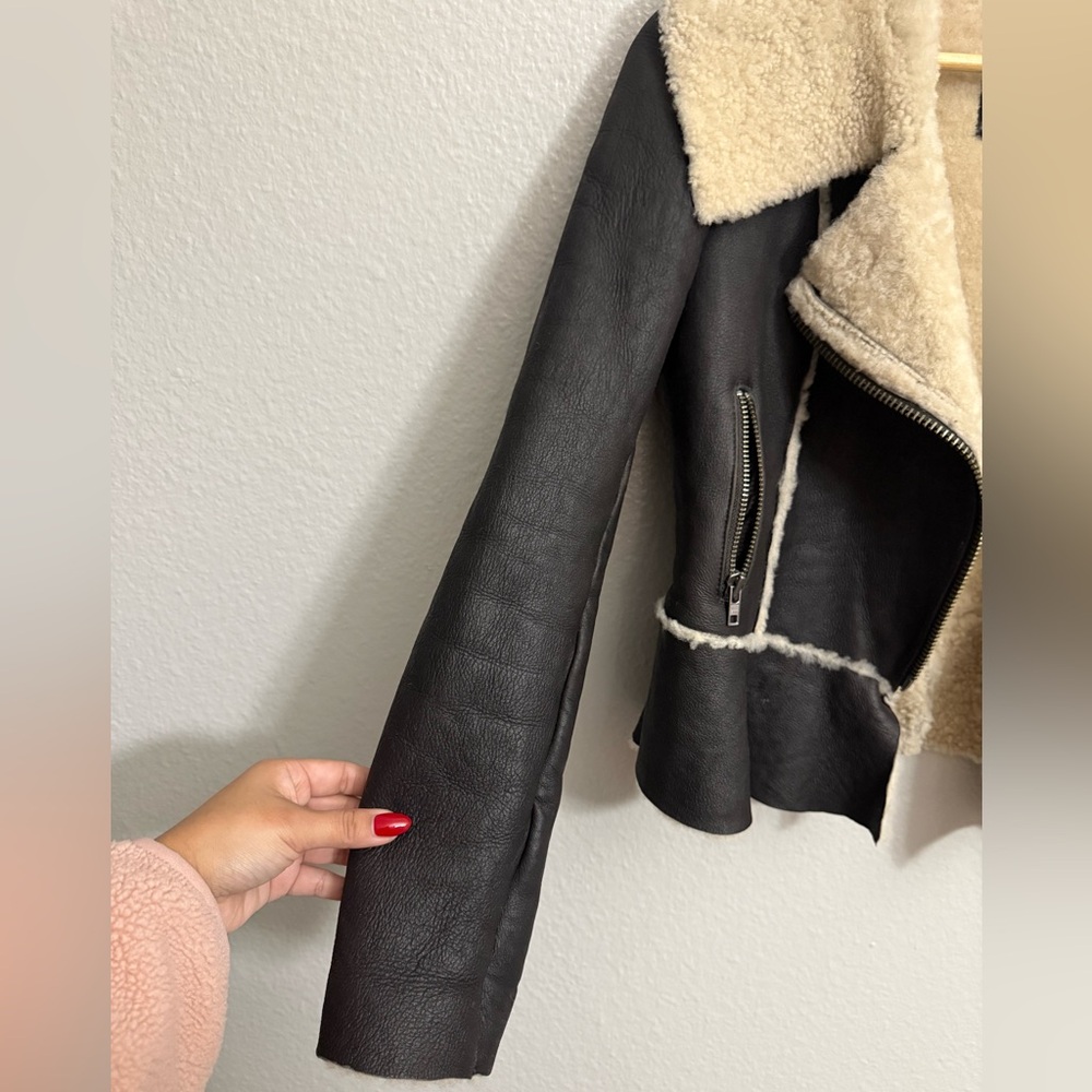 Shearling Lined Black Jacket - image 6